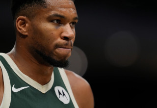 שחקן מילווקי באקס, יאניס אנטטוקומפו (צילום: GettyImages, Patrick McDermott)