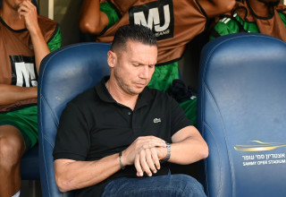 ברק בכר מאמן מכבי חיפה (צילום: ברני ארדוב)