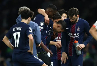 חכימי ממרר בבכי בדרכו החוצה (צילום: רויטרס)