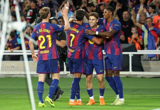שחקני ברצלונה חוגגים (צילום: Gettyimages)