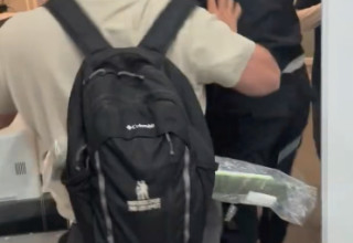 פרו-פלסטינים פורצים לאירוע פרטי של "סטודנטים תומכים בישראל" בטורונטו (צילום: צילום מסך אינסטגרם)