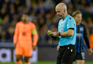 אנתוני טיילור במשחק בין ברוז' לברצלונה (צילום: Soccrates Images / Contributor)