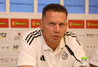 מאמן מכבי חיפה, ברק בכר (צילום: שלומי גבאי)