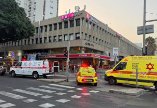 אירוע אלימות באבן גבירול בתל אביב (צילום: תיעוד מבצעי מד"א)