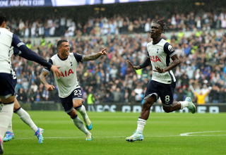 איב ביסומה טוטנהאם (צילום: GettyImages)
