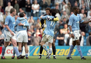 שחקני מנצ'סטר סיטי חוגגים (צילום: Gettyimages)