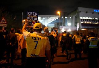 אוהד מכבי תל אביב בברמינגהאם (צילום: Gettyimages)