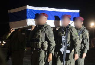 צה"ל מקבל את גופתו של ליאור רודאיף ז"ל (צילום: דובר צה"ל)
