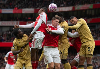 שחקני ארסנל וקריסטל פאלאס (צילום: Gettyimages)