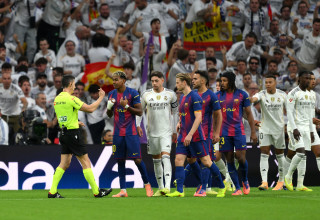 שחקני ברצלונה וריאל מדריד (צילום: David Ramos / Staff)