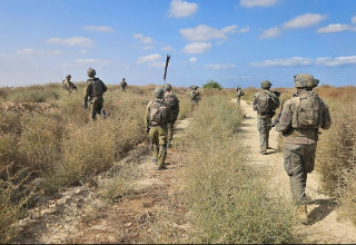 פעילות כוחות צוות הקרב של חטיבת הראל במרחב הקו הצהוב בח'אן יונס (צילום: דובר צה"ל)