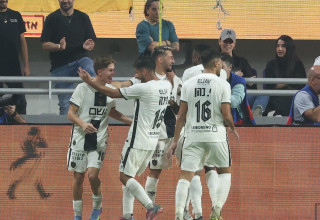 שחקני בית"ר ירושלים (צילום: דני מרון)