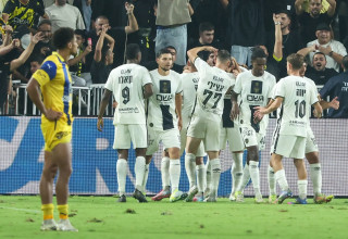 שחקני בית"ר ירושלים חוגגים (צילום: דני מרון)