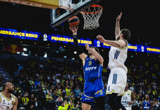 רומן סורקין, שחקן מכבי תל אביב נגד פנרבחצ'ה במינכן (צילום: אתר רשמי, Begum Unal)