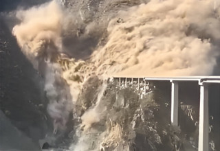 קריסת הגשר בסין (צילום: רשתות חברתיות, שימוש לפי סעיף 27 א')