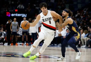 גם אלברדו לא הצליח לעצור אותו. אבדיה בפעולה (צילום: אימג'בנק  GettyImages, Tyler Kaufman)