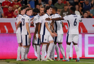 שחקני נבחרת אנגליה חוגגים (צילום: GettyImages)