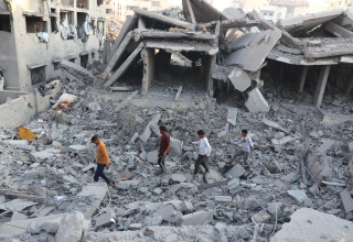 הריסות בעזה (צילום: רויטרס)