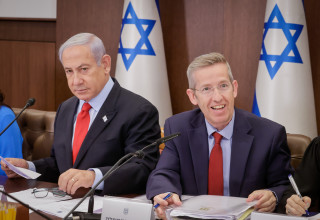 יוסי פוקס, בנימין נתניהו (צילום: מרק ישראל סלם, פלאש 90)