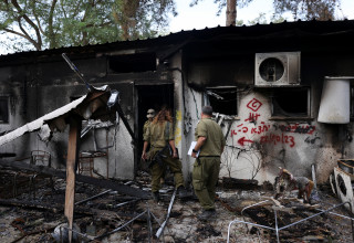 בית בקיבוץ ניר עוז לאחר מתקפת ה-7 באוקטובר (צילום: רויטרס)