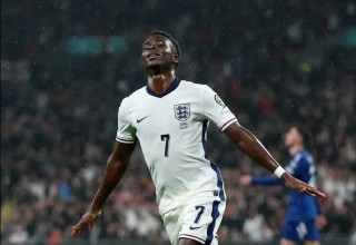 אנגליה כבר עלתה למונדיאל, אבל משדרת עסקים כרגיל (צילום: רויטרס)