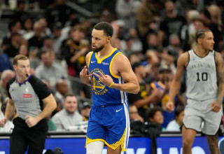 משחק שיא העונה. סטף קרי (צילום: רויטרס)