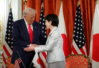 ראש ממשלת יפן, סנאה טקאיצ'י, ונשיא ארה"ב דונלד טראמפ (צילום: רויטרס)