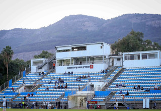 אצטדיון כדורגל עירוני קרית שמונה (צילום: מאור אלקסלסי)