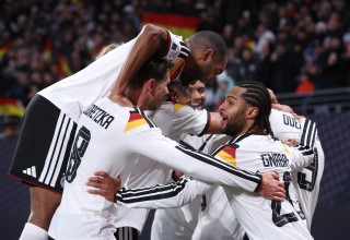 שחקני נבחרת גרמניה חוגגים (צילום: GettyImages)