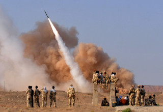 שגרור טיל איראני (צילום:  ROUHOLLA VAHDATI/ISNA/AFP via Getty Images)