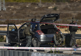 הפיגוע בגוש עציון  (צילום: חיים גולדברג פלאש 90)