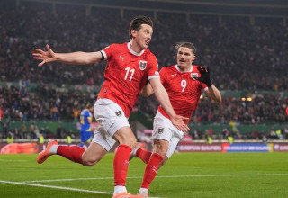 האוסטרים חוגגים את שער השוויון (צילום: Gettyimages)