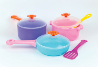 סירי צעצוע לילדים (צילום: אינגאימג')