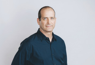 רן עוז (צילום: תמי בר שי)