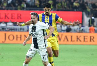 רוי רביבו, מכבי תל אביב לצד עומר אצילי, בית"ר ירושלים (צילום: דני מרון)