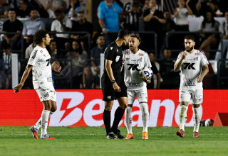 ניימאר, שחקן סנטוס (צילום: רויטרס)