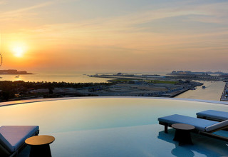 בריכה חיצונית, מלון מריאנה דובאי (צילום: InterContinental Hotels Group)