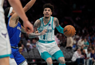 שחקן שארלוט הורנטס, לאמלו בול (צילום: רויטרס)