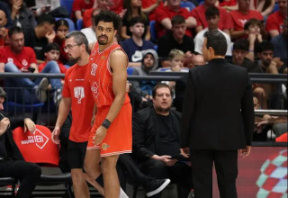 "נהיה מוכנים". מלקולם מוכן למפגש עם האקסית (צילום: קובי אליהו)