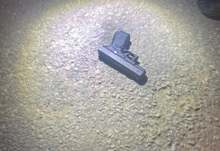 האקדח שנתפס ביפו (צילום: דוברות המשטרה)