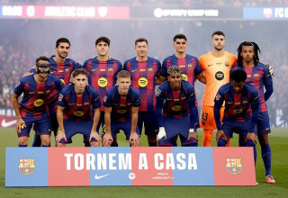 שחקני ברצלונה (צילום: GettyImages)