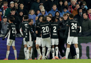 שחקני ניימיכן חוגגים (צילום: GettyImages)