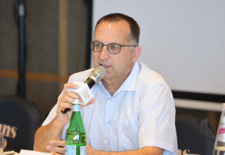 רן קוניק, ראש עיריית גבעתיים (צילום: ינאי רובחה)