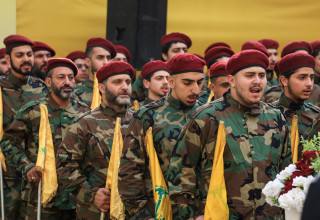 מחבלי חיזבאללה (צילום: REUTERS/Mohamed Azakir)