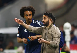 רובן אמורים מאמן מנצ'סטר יונייטד עם ג'ושוע זירקזי (צילום: רויטרס)