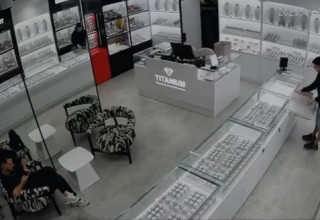 תיעוד השוד באופקים (צילום: צילום מסך,רשתות חברתיות)