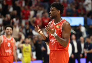 שחקן הפועל תל אביב דן אוטורו (צילום: דני מרון)