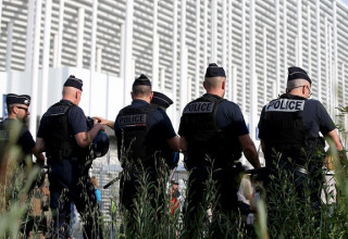 שוטרים (צילום: ROMAIN PERROCHEAU)