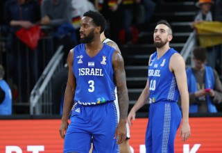 שחקן נבחרת ישראל קאדין קרינגטון (צילום: אודי ציטיאט)