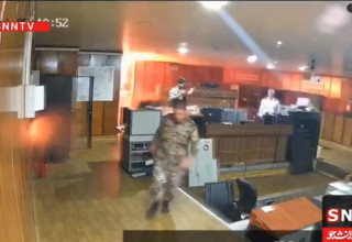 תקיפה בתחנת הפיקוד של מערך ההגנה האווירית האיראני (צילום: צילום מסך)